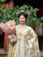 ��Ԫ�����ˣ����˹ھ��ܳ������ۺ�����ݶ̾�