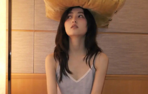 ���ӷ�ɹ���������գ���¶�ֱ��϶ദ�˰�������