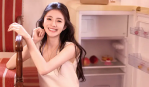 ���ƴ洩��ɫ����ȹ������ Ц�����������ִ�